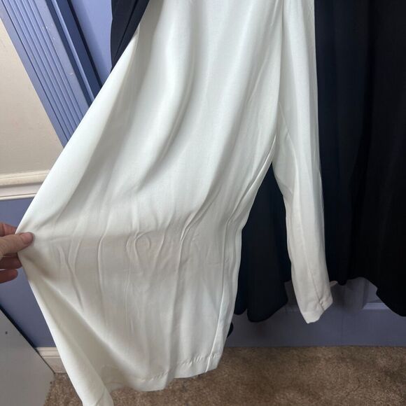 Adrianna Papell Black Evening Dress w/ White Pants Underneath Split Front Sz 16W - Picture 4 of 11